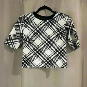 Women’s Black&White Forever 21 Crop Top